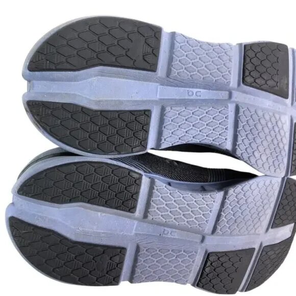 LIKE NEW On Running On Cloud Shoes Men' Size 9.5 Black Shale CloudGo Running Gym - Picture 4 of 4